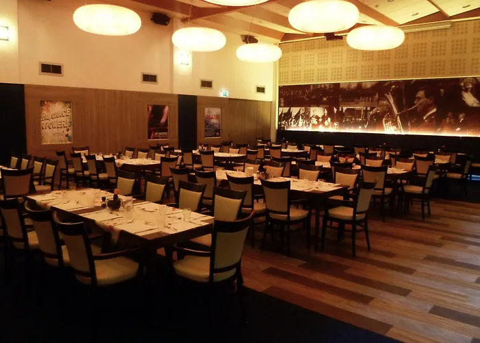 50|50 Belmont Hotel 3*